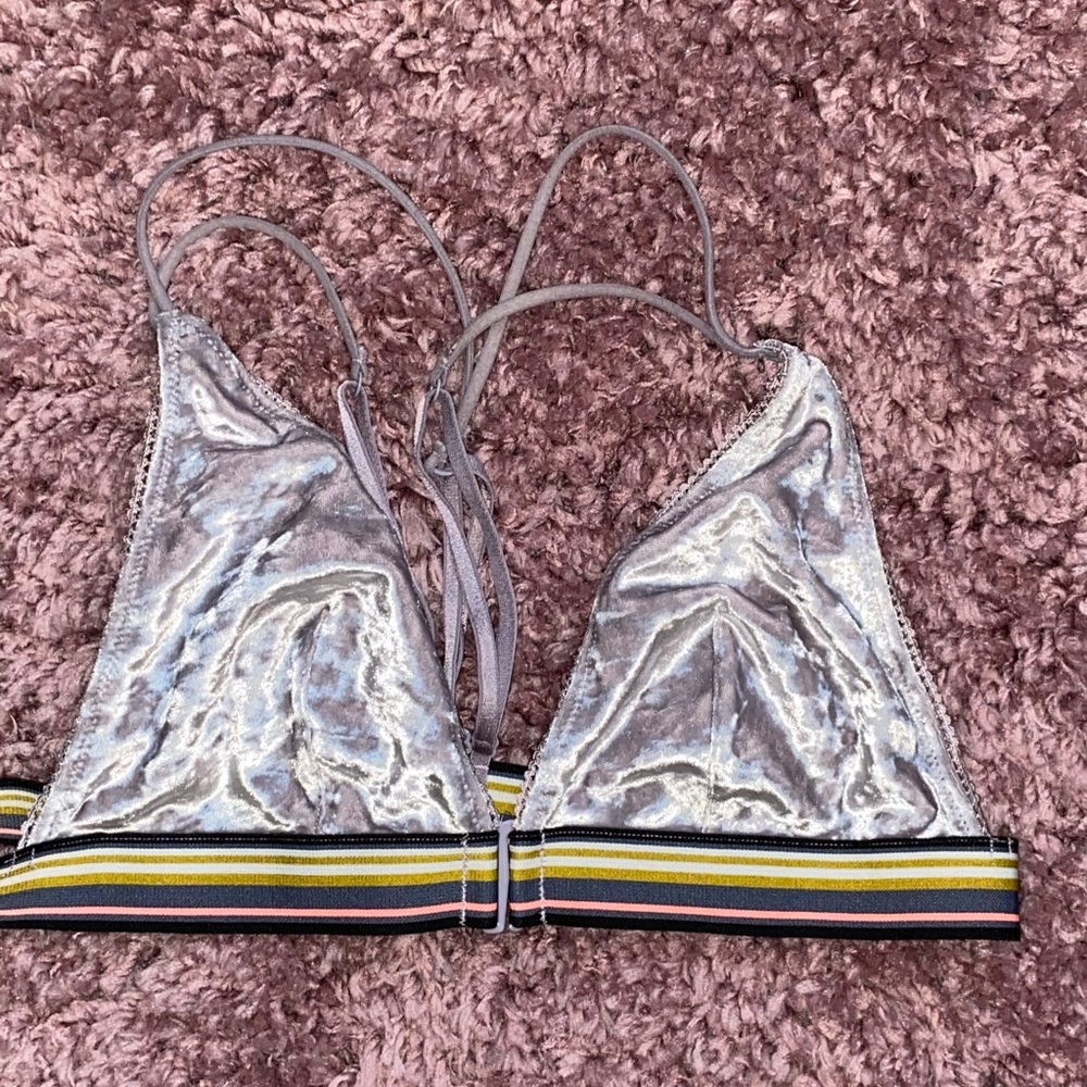 Vs bra top